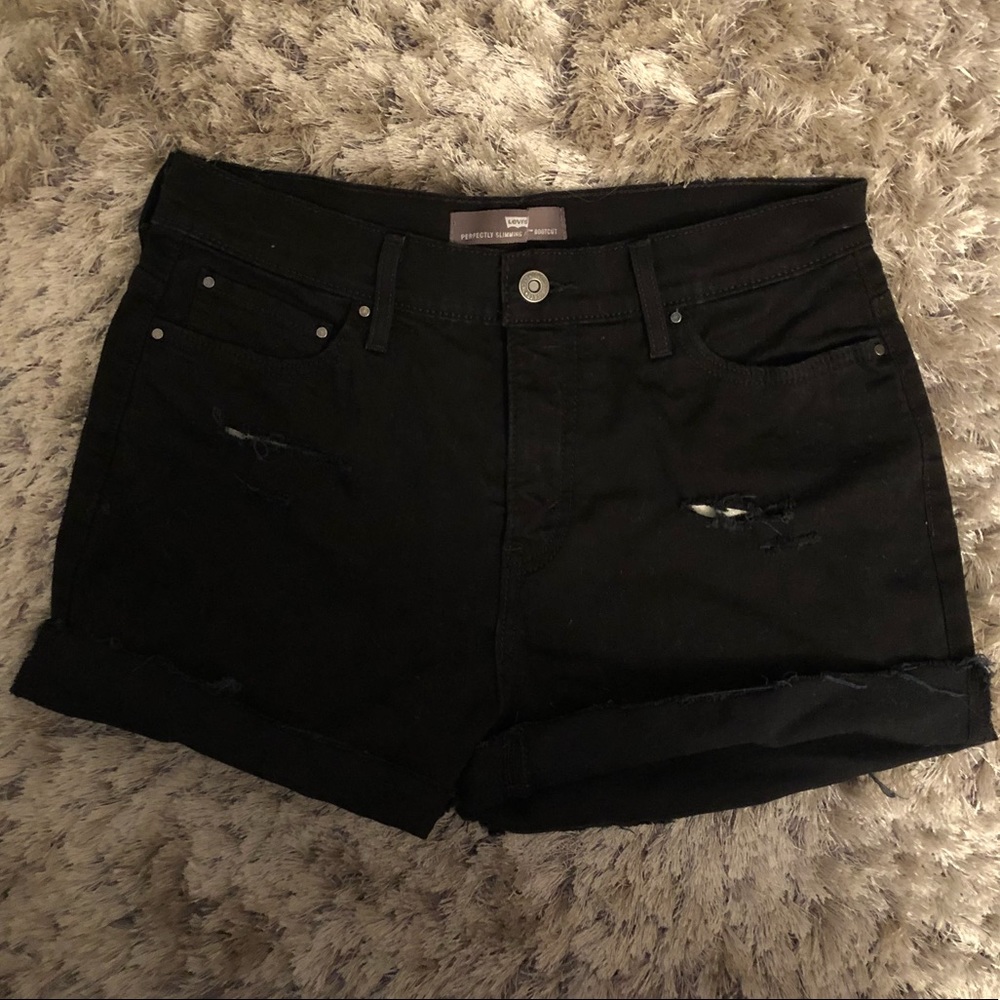 Distressed Levi Shorts